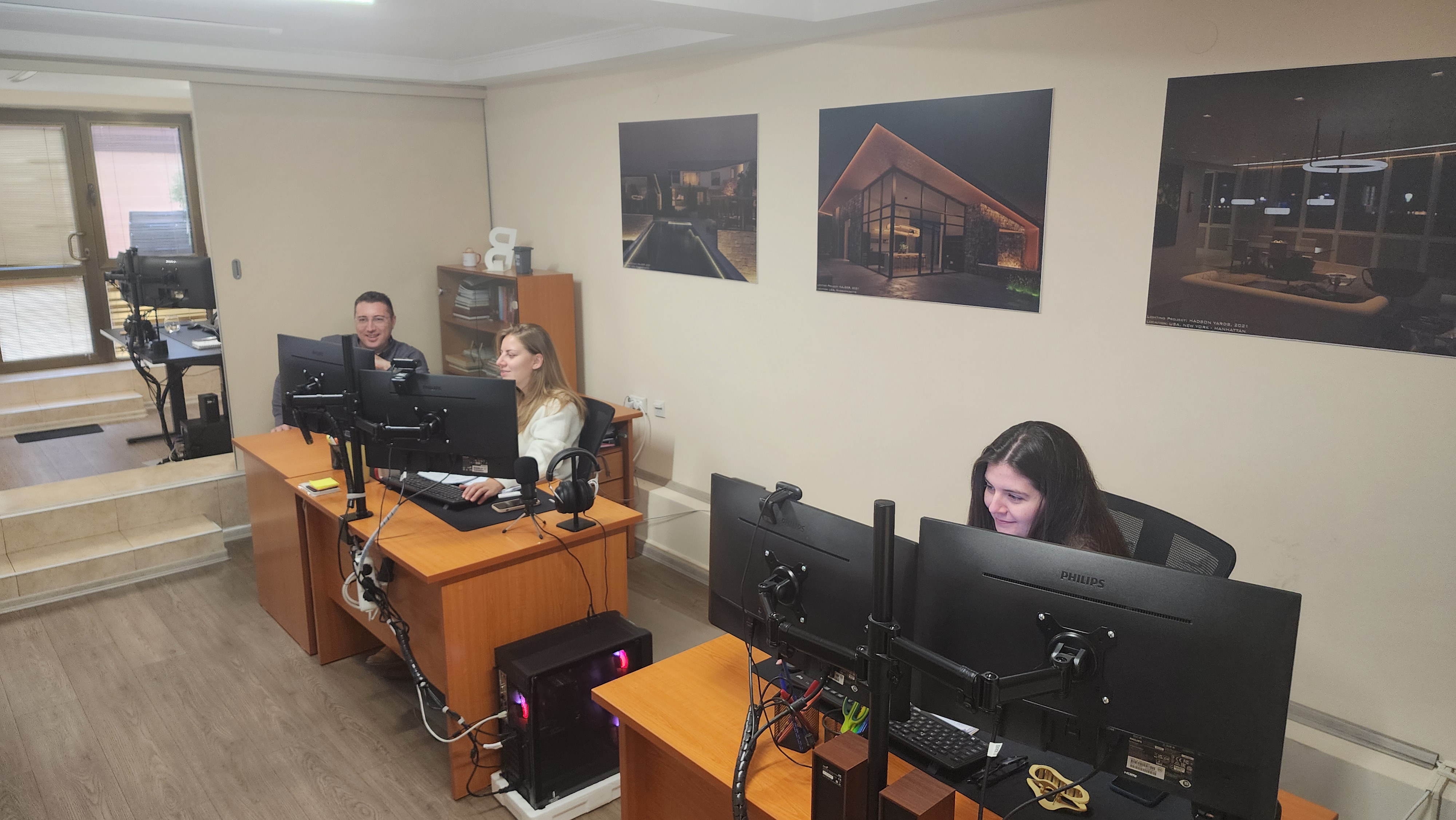 Stetra Lighting team working in the Stetra office